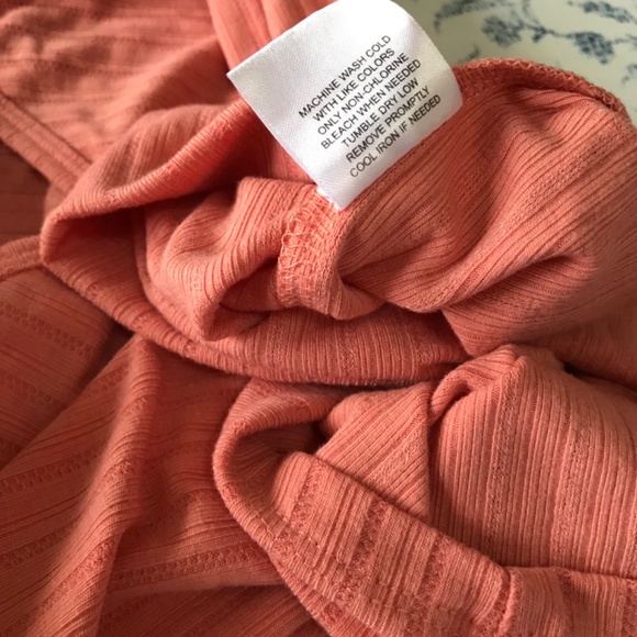 Hippie Rose short sleeve muted orange t-shirt in Women’s Junior’s Size Small - Picture 11 of 11